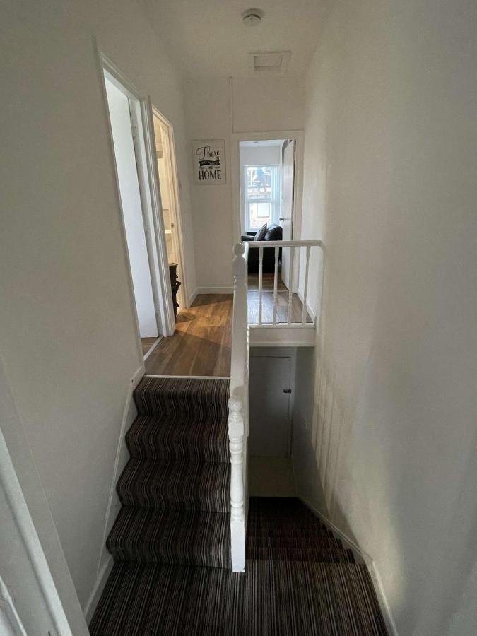 Central Serviced Apartments - Two Bedroom Apartment Cardiff Kültér fotó