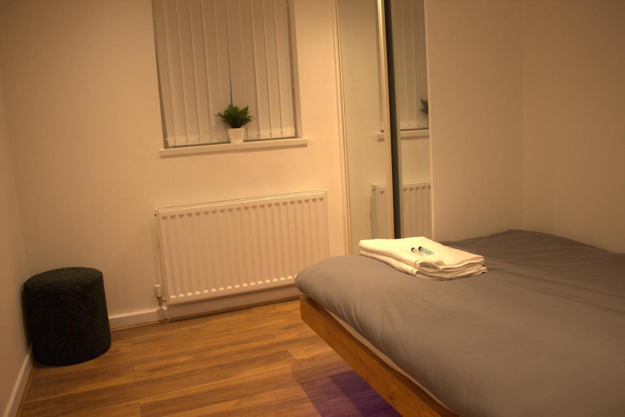 Central Serviced Apartments - Two Bedroom Apartment Cardiff Kültér fotó